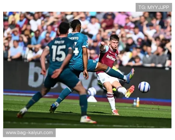 伯恩茅斯防守漏洞频出，平局结果合理